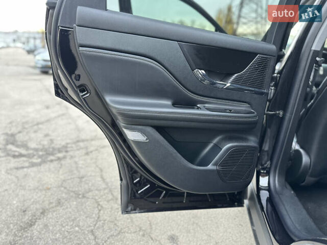 Линкольн Corsair, объемом двигателя 2 л и пробегом 27 тыс. км за 24800 $, фото 18 на Automoto.ua