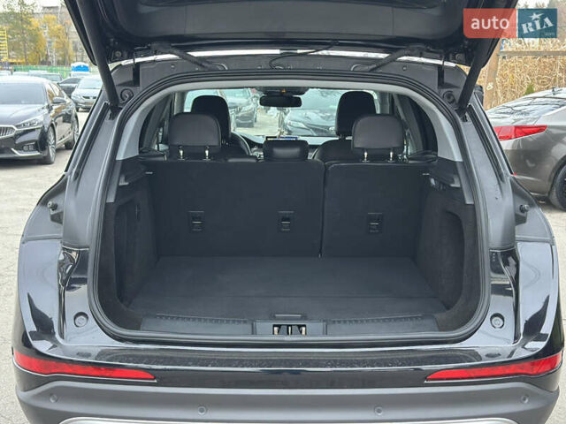 Линкольн Corsair, объемом двигателя 2 л и пробегом 27 тыс. км за 24800 $, фото 11 на Automoto.ua