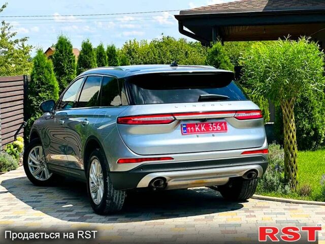 Линкольн Corsair, объемом двигателя 2 л и пробегом 85 тыс. км за 19999 $, фото 2 на Automoto.ua