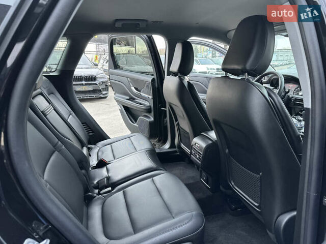 Линкольн Corsair, объемом двигателя 2 л и пробегом 27 тыс. км за 24800 $, фото 19 на Automoto.ua