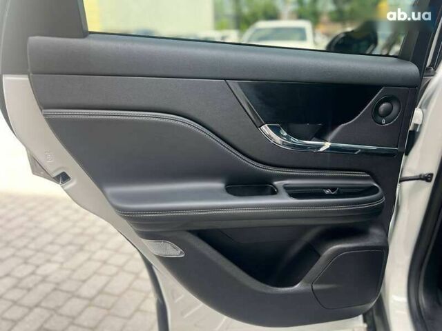 Линкольн Corsair, объемом двигателя 2 л и пробегом 38 тыс. км за 28000 $, фото 20 на Automoto.ua