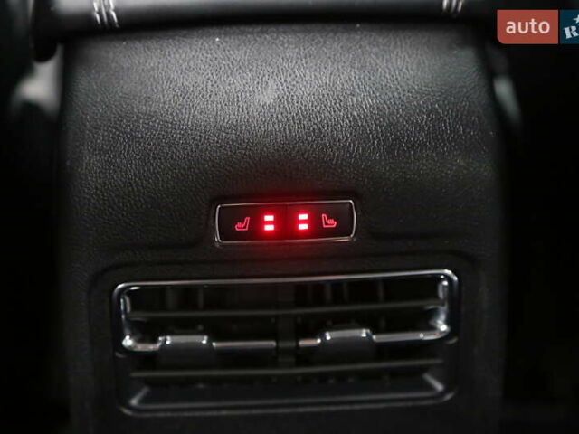 Сірий Лінкольн Corsair, об'ємом двигуна 2 л та пробігом 67 тис. км за 25500 $, фото 22 на Automoto.ua