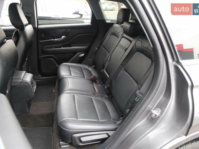 Сірий Лінкольн Corsair, об'ємом двигуна 2 л та пробігом 67 тис. км за 25500 $, фото 9 на Automoto.ua