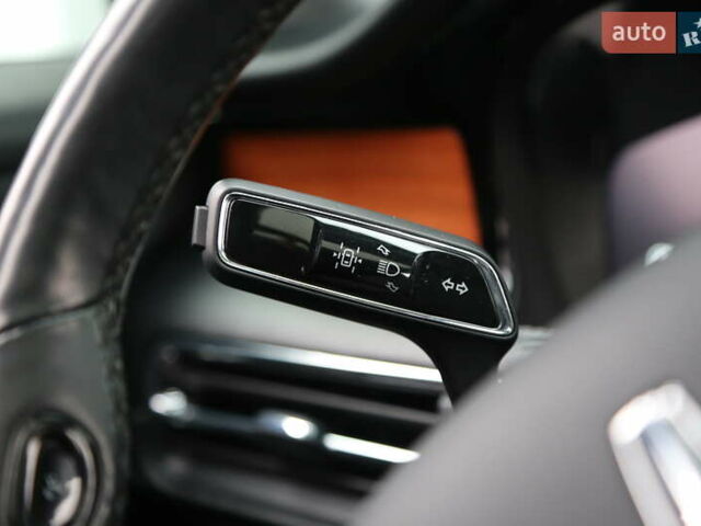 Сірий Лінкольн Corsair, об'ємом двигуна 2 л та пробігом 67 тис. км за 25500 $, фото 25 на Automoto.ua