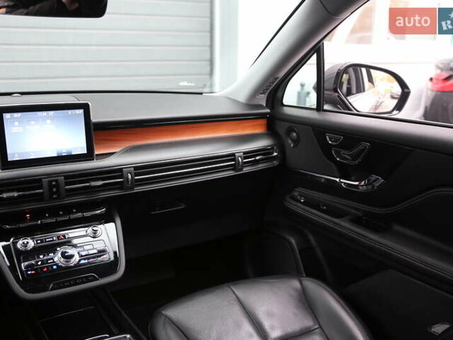 Сірий Лінкольн Corsair, об'ємом двигуна 2 л та пробігом 67 тис. км за 25500 $, фото 14 на Automoto.ua