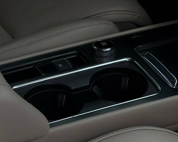 Серый Линкольн Corsair, объемом двигателя 2 л и пробегом 38 тыс. км за 30900 $, фото 12 на Automoto.ua