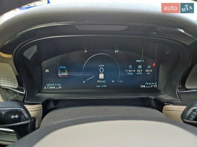 Серый Линкольн Corsair, объемом двигателя 2 л и пробегом 45 тыс. км за 8300 $, фото 7 на Automoto.ua