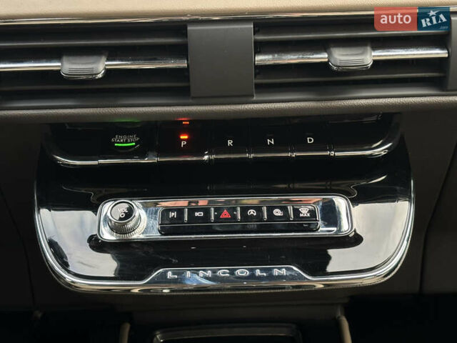 Синий Линкольн Corsair, объемом двигателя 0 л и пробегом 5 тыс. км за 38100 $, фото 38 на Automoto.ua