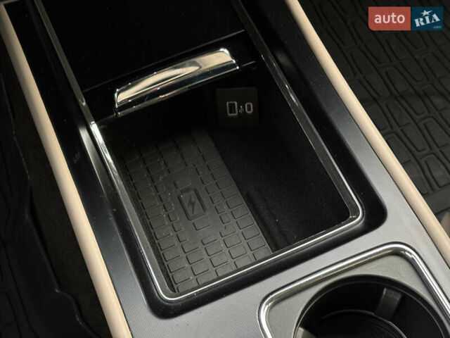 Синий Линкольн Corsair, объемом двигателя 0 л и пробегом 5 тыс. км за 38100 $, фото 37 на Automoto.ua