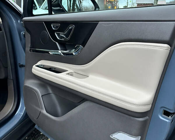 Синий Линкольн Corsair, объемом двигателя 2 л и пробегом 41 тыс. км за 29500 $, фото 27 на Automoto.ua