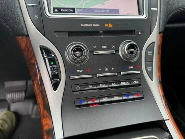 Сірий Лінкольн Інша, об'ємом двигуна 2.7 л та пробігом 43 тис. км за 5200 $, фото 10 на Automoto.ua