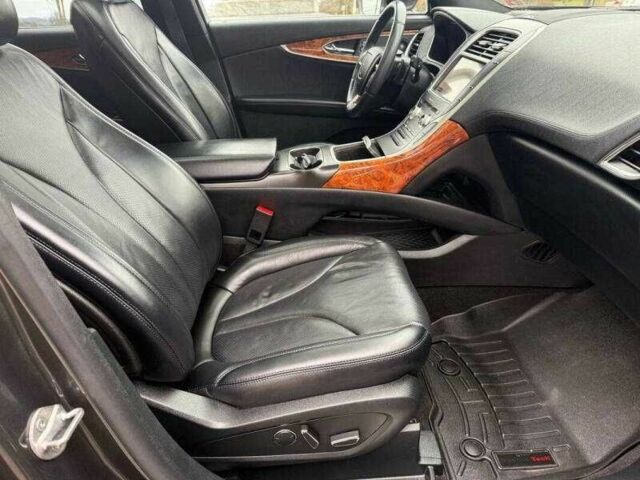 Сірий Лінкольн Інша, об'ємом двигуна 2.7 л та пробігом 43 тис. км за 5200 $, фото 11 на Automoto.ua