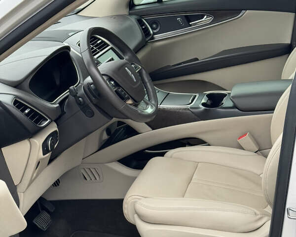 Білий Лінкольн Nautilus, об'ємом двигуна 2.69 л та пробігом 80 тис. км за 22900 $, фото 24 на Automoto.ua