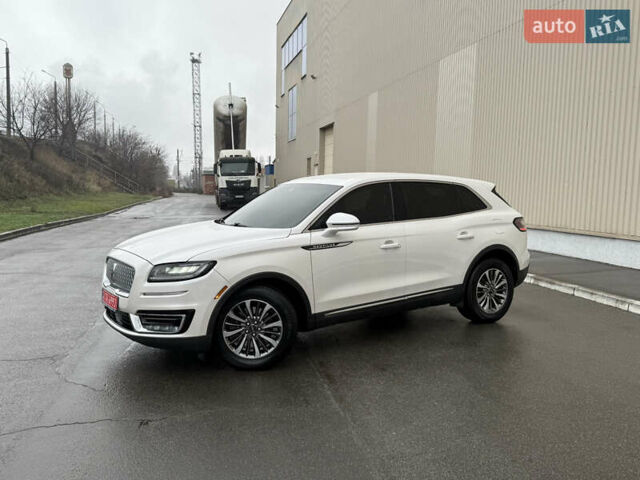 Белый Линкольн Nautilus, объемом двигателя 2.69 л и пробегом 104 тыс. км за 22000 $, фото 3 на Automoto.ua