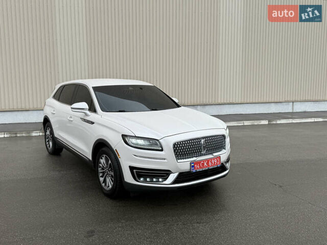 Белый Линкольн Nautilus, объемом двигателя 2.69 л и пробегом 104 тыс. км за 22000 $, фото 12 на Automoto.ua