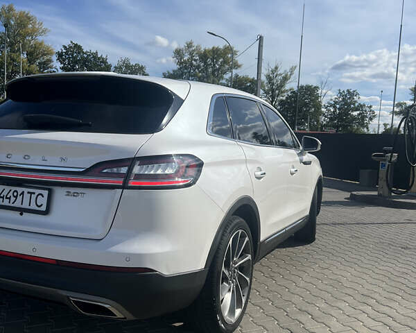 Линкольн Nautilus 2019 в Киеве на Automoto.ua Белый Линкольн Nautilus, объемом двигателя 2 л и пробегом 127 тыс. км за 26500 $, фото 3 на Automoto.ua