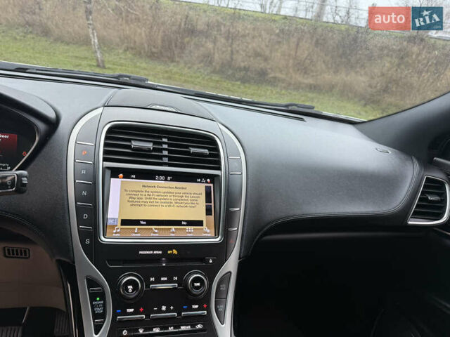 Белый Линкольн Nautilus, объемом двигателя 2.69 л и пробегом 104 тыс. км за 22000 $, фото 47 на Automoto.ua