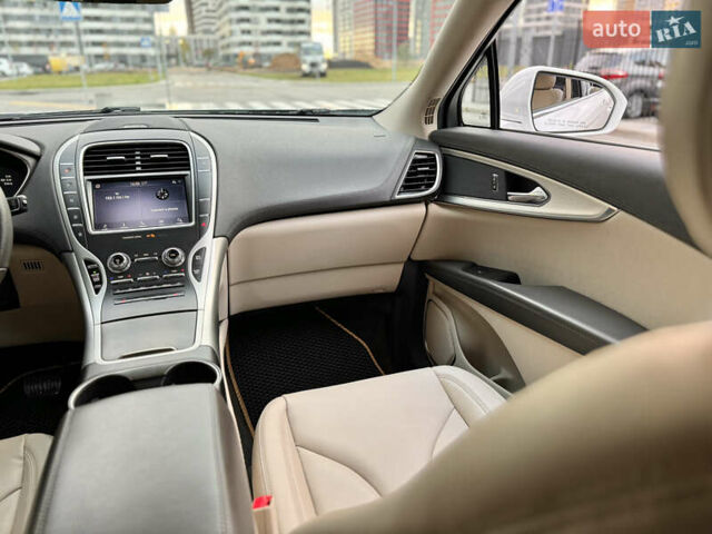 Белый Линкольн Nautilus, объемом двигателя 2 л и пробегом 35 тыс. км за 21500 $, фото 36 на Automoto.ua