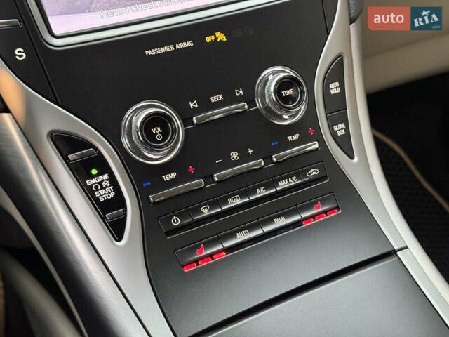 Белый Линкольн Nautilus, объемом двигателя 2 л и пробегом 35 тыс. км за 21500 $, фото 56 на Automoto.ua