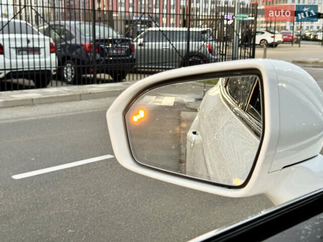 Белый Линкольн Nautilus, объемом двигателя 2 л и пробегом 35 тыс. км за 21500 $, фото 60 на Automoto.ua