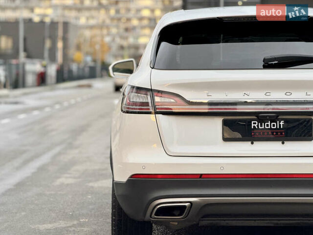 Белый Линкольн Nautilus, объемом двигателя 2 л и пробегом 35 тыс. км за 21500 $, фото 11 на Automoto.ua