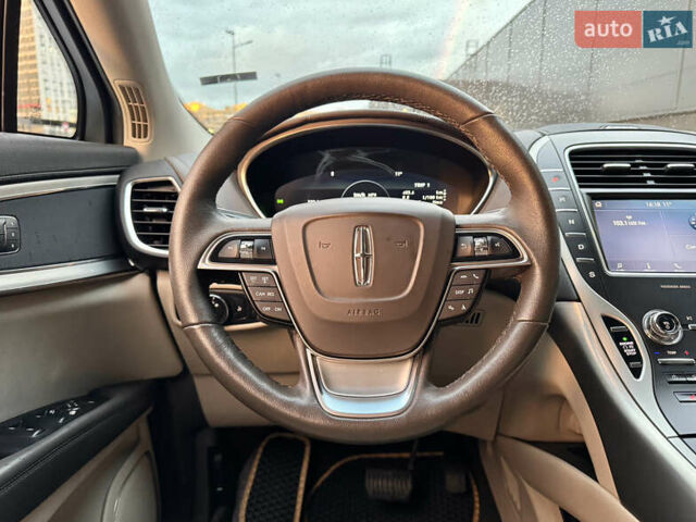 Белый Линкольн Nautilus, объемом двигателя 2 л и пробегом 35 тыс. км за 21500 $, фото 49 на Automoto.ua