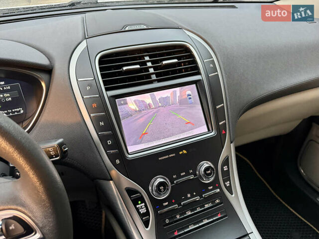 Белый Линкольн Nautilus, объемом двигателя 2 л и пробегом 35 тыс. км за 21500 $, фото 4 на Automoto.ua