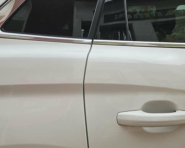 Линкольн Nautilus 2020 в Кривом Роге на Automoto.ua Белый Линкольн Nautilus, объемом двигателя 2 л и пробегом 34 тыс. км за 22000 $, фото 3 на Automoto.ua