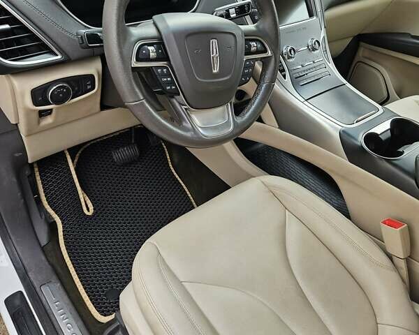 Линкольн Nautilus 2020 в Кривом Роге на Automoto.ua Белый Линкольн Nautilus, объемом двигателя 2 л и пробегом 34 тыс. км за 22000 $, фото 23 на Automoto.ua