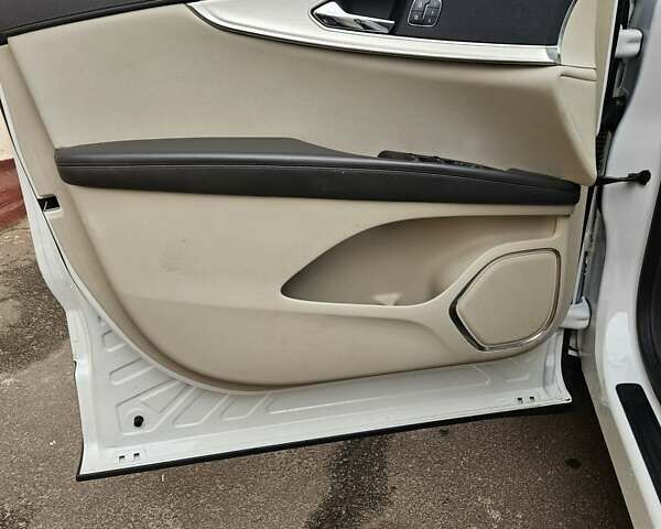 Линкольн Nautilus 2020 в Кривом Роге на Automoto.ua Белый Линкольн Nautilus, объемом двигателя 2 л и пробегом 34 тыс. км за 22000 $, фото 36 на Automoto.ua