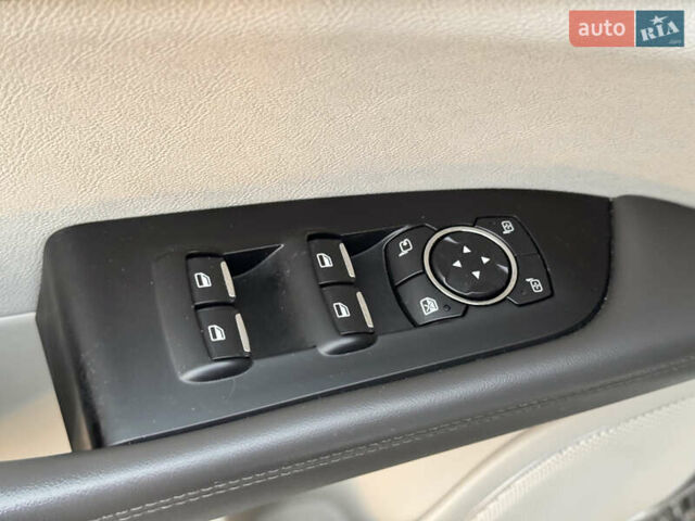 Белый Линкольн Nautilus, объемом двигателя 2 л и пробегом 35 тыс. км за 21500 $, фото 39 на Automoto.ua