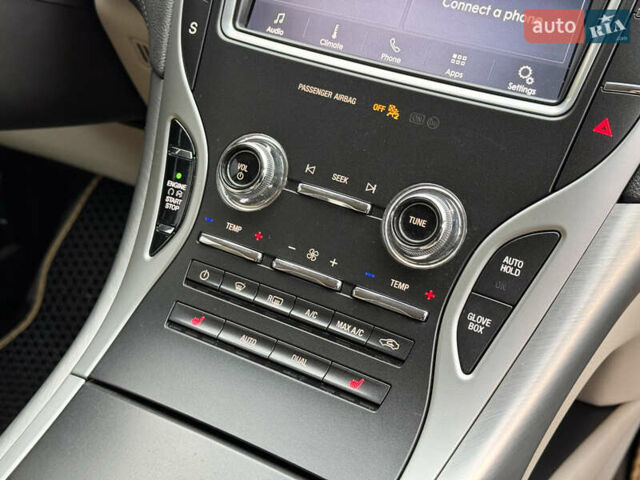 Белый Линкольн Nautilus, объемом двигателя 2 л и пробегом 35 тыс. км за 21500 $, фото 27 на Automoto.ua