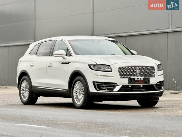 Белый Линкольн Nautilus, объемом двигателя 2 л и пробегом 35 тыс. км за 21500 $, фото 16 на Automoto.ua