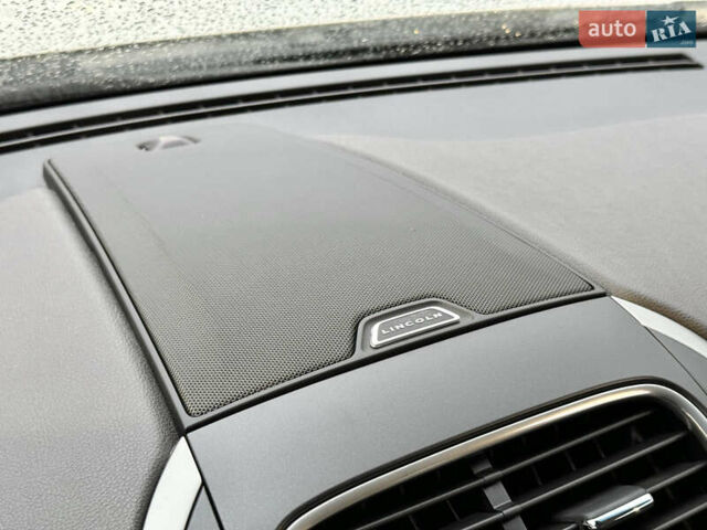 Белый Линкольн Nautilus, объемом двигателя 2 л и пробегом 35 тыс. км за 21500 $, фото 66 на Automoto.ua