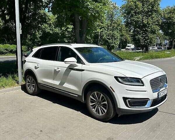 Білий Лінкольн Nautilus, об'ємом двигуна 2 л та пробігом 95 тис. км за 19900 $, фото 2 на Automoto.ua