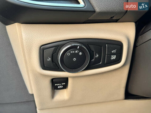 Белый Линкольн Nautilus, объемом двигателя 2 л и пробегом 35 тыс. км за 21500 $, фото 51 на Automoto.ua