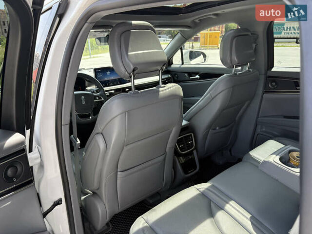 Белый Линкольн Nautilus, объемом двигателя 2 л и пробегом 21 тыс. км за 26000 $, фото 6 на Automoto.ua