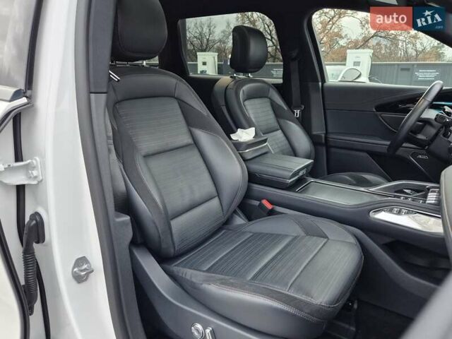 Білий Лінкольн Nautilus, об'ємом двигуна 2 л та пробігом 17 тис. км за 55500 $, фото 11 на Automoto.ua