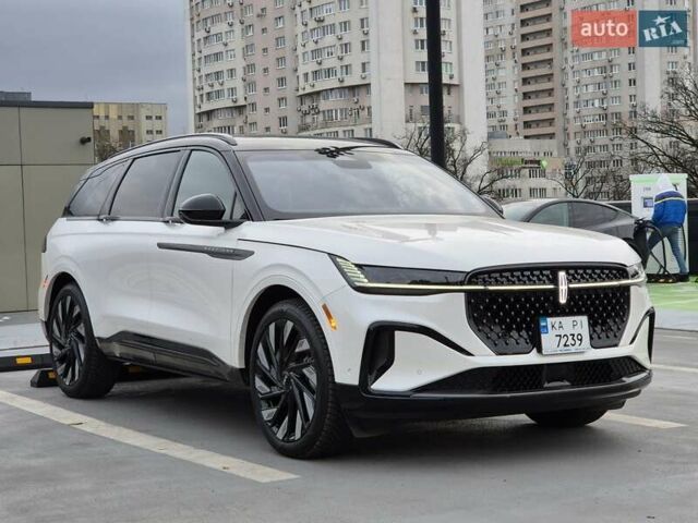 Білий Лінкольн Nautilus, об'ємом двигуна 2 л та пробігом 17 тис. км за 55500 $, фото 1 на Automoto.ua