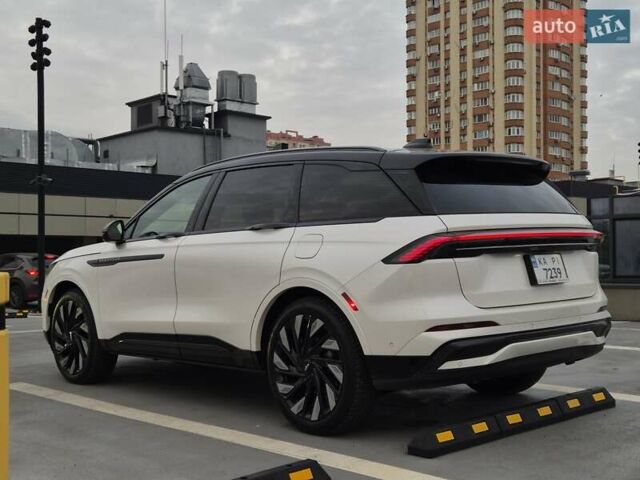 Білий Лінкольн Nautilus, об'ємом двигуна 2 л та пробігом 17 тис. км за 55500 $, фото 5 на Automoto.ua