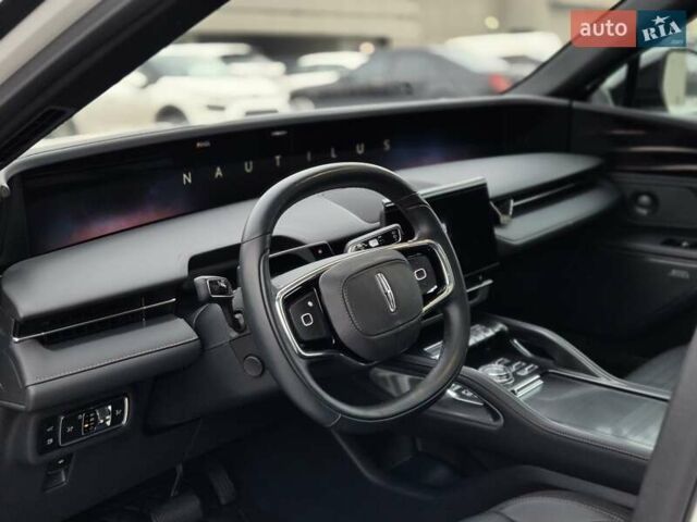 Білий Лінкольн Nautilus, об'ємом двигуна 2 л та пробігом 17 тис. км за 55500 $, фото 18 на Automoto.ua
