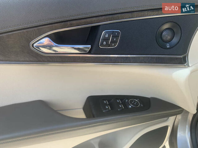 Бежевый Линкольн Nautilus, объемом двигателя 2 л и пробегом 116 тыс. км за 23900 $, фото 24 на Automoto.ua