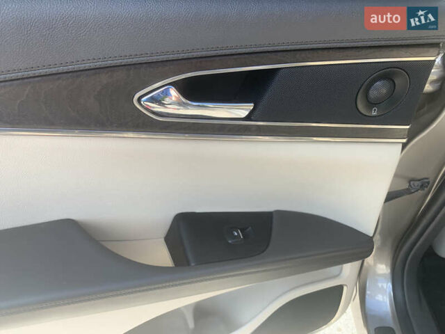 Бежевый Линкольн Nautilus, объемом двигателя 2 л и пробегом 116 тыс. км за 23900 $, фото 23 на Automoto.ua