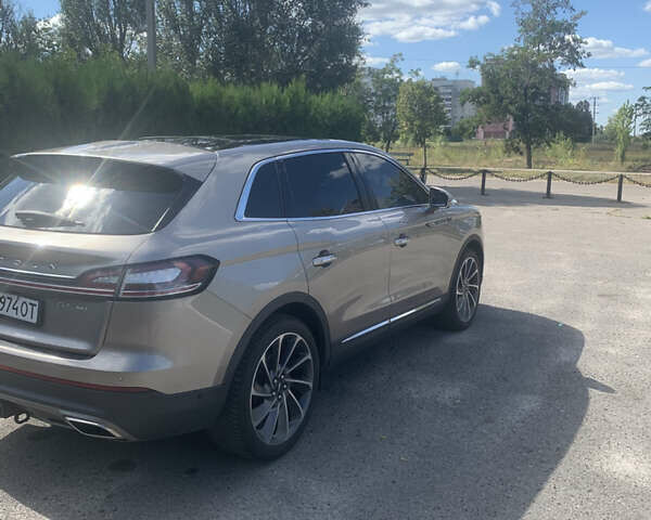 Бежевый Линкольн Nautilus, объемом двигателя 2 л и пробегом 116 тыс. км за 23900 $, фото 7 на Automoto.ua