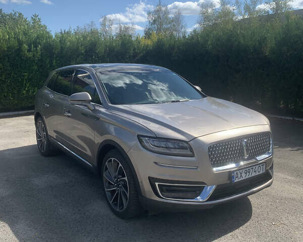 Бежевый Линкольн Nautilus, объемом двигателя 2 л и пробегом 116 тыс. км за 23900 $, фото 5 на Automoto.ua