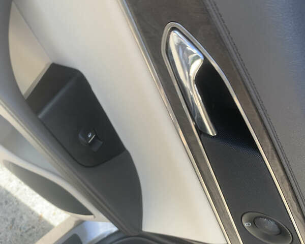 Бежевый Линкольн Nautilus, объемом двигателя 2 л и пробегом 116 тыс. км за 23900 $, фото 18 на Automoto.ua