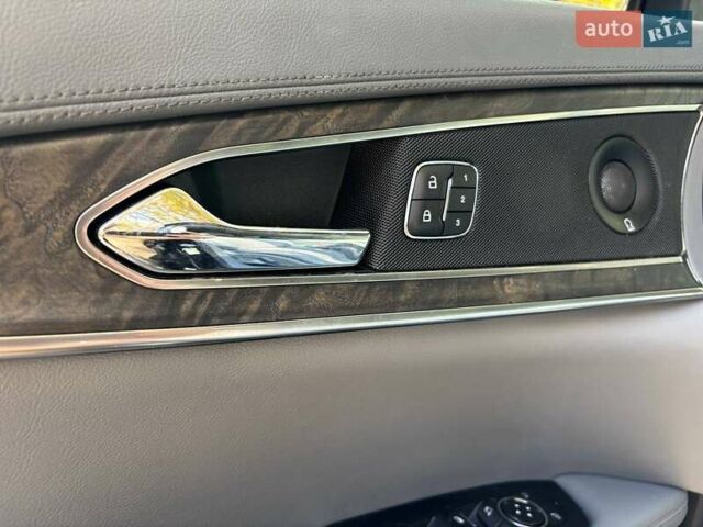 Линкольн Nautilus 2019 в Киеве на Automoto.ua Черный Линкольн Nautilus, объемом двигателя 2 л и пробегом 63 тыс. км за 34000 $, фото 31 на Automoto.ua