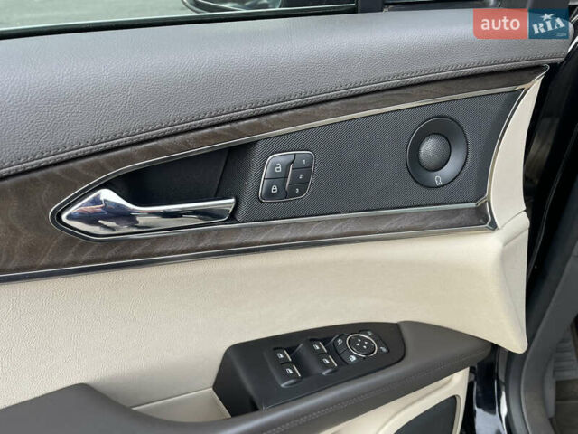 Черный Линкольн Nautilus, объемом двигателя 2.7 л и пробегом 42 тыс. км за 29999 $, фото 24 на Automoto.ua