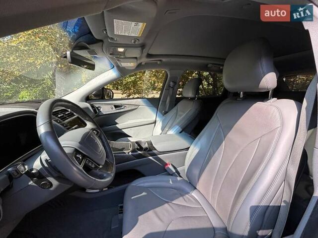 Линкольн Nautilus 2019 в Киеве на Automoto.ua Черный Линкольн Nautilus, объемом двигателя 2 л и пробегом 63 тыс. км за 34000 $, фото 30 на Automoto.ua