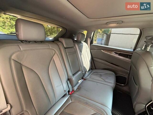 Линкольн Nautilus 2019 в Киеве на Automoto.ua Черный Линкольн Nautilus, объемом двигателя 2 л и пробегом 63 тыс. км за 34000 $, фото 11 на Automoto.ua